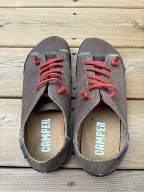 Camper Brown Slip-On Casual Shoes with Red Laces, size 41